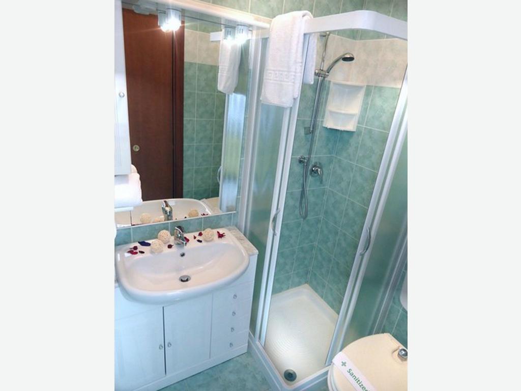 Residence Bright Star Бибионе Екстериор снимка