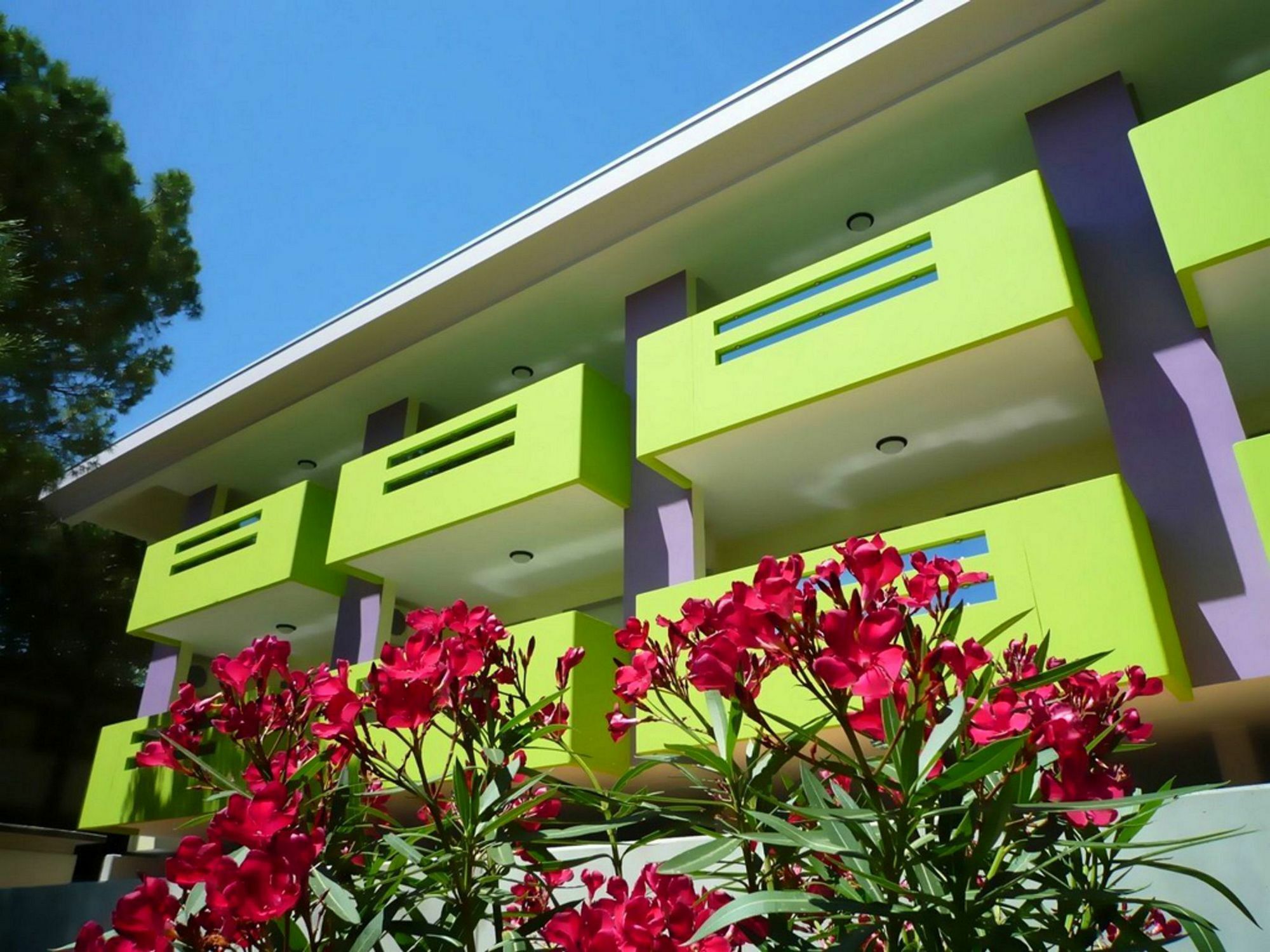 Residence Bright Star Бибионе Екстериор снимка